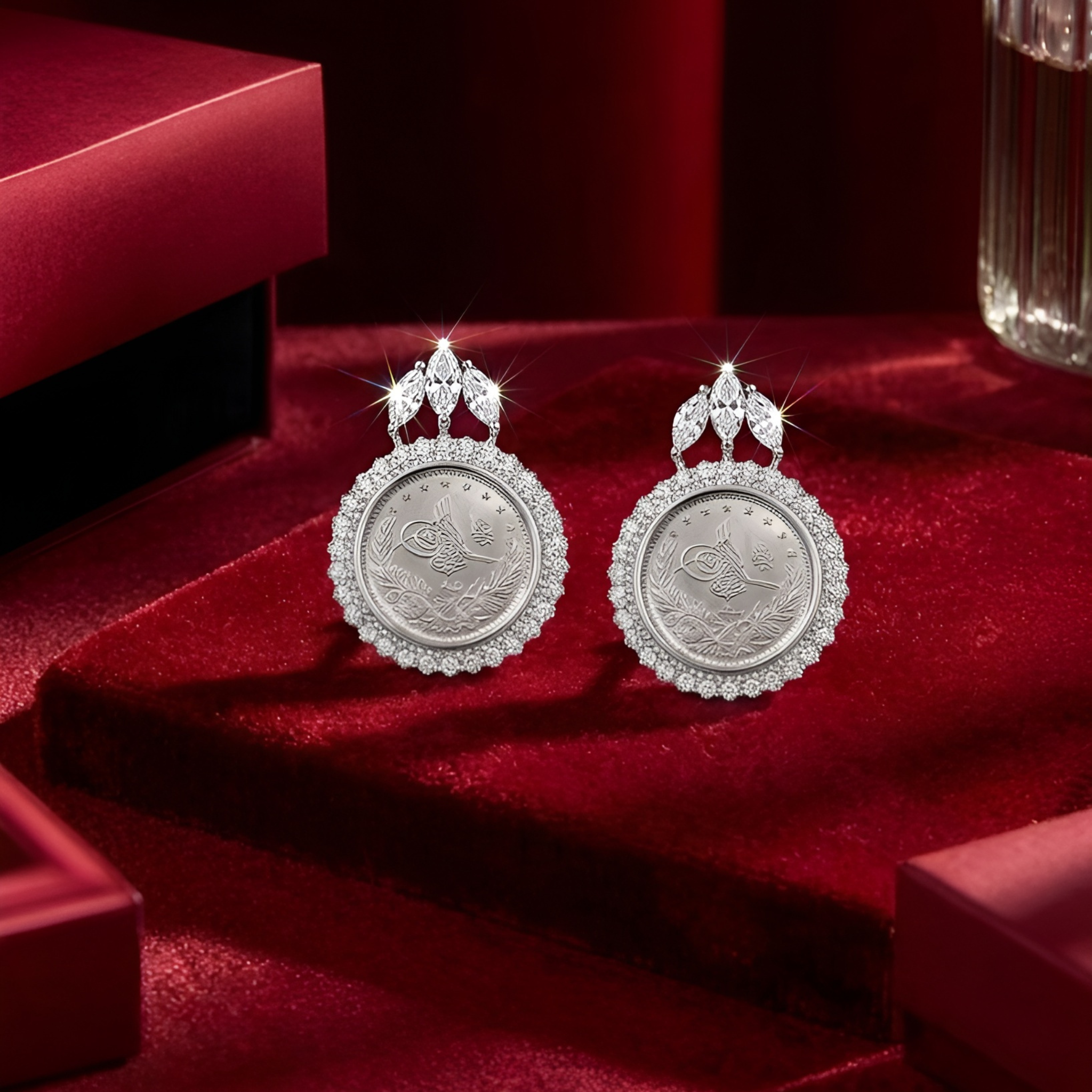 Half Lira Earings